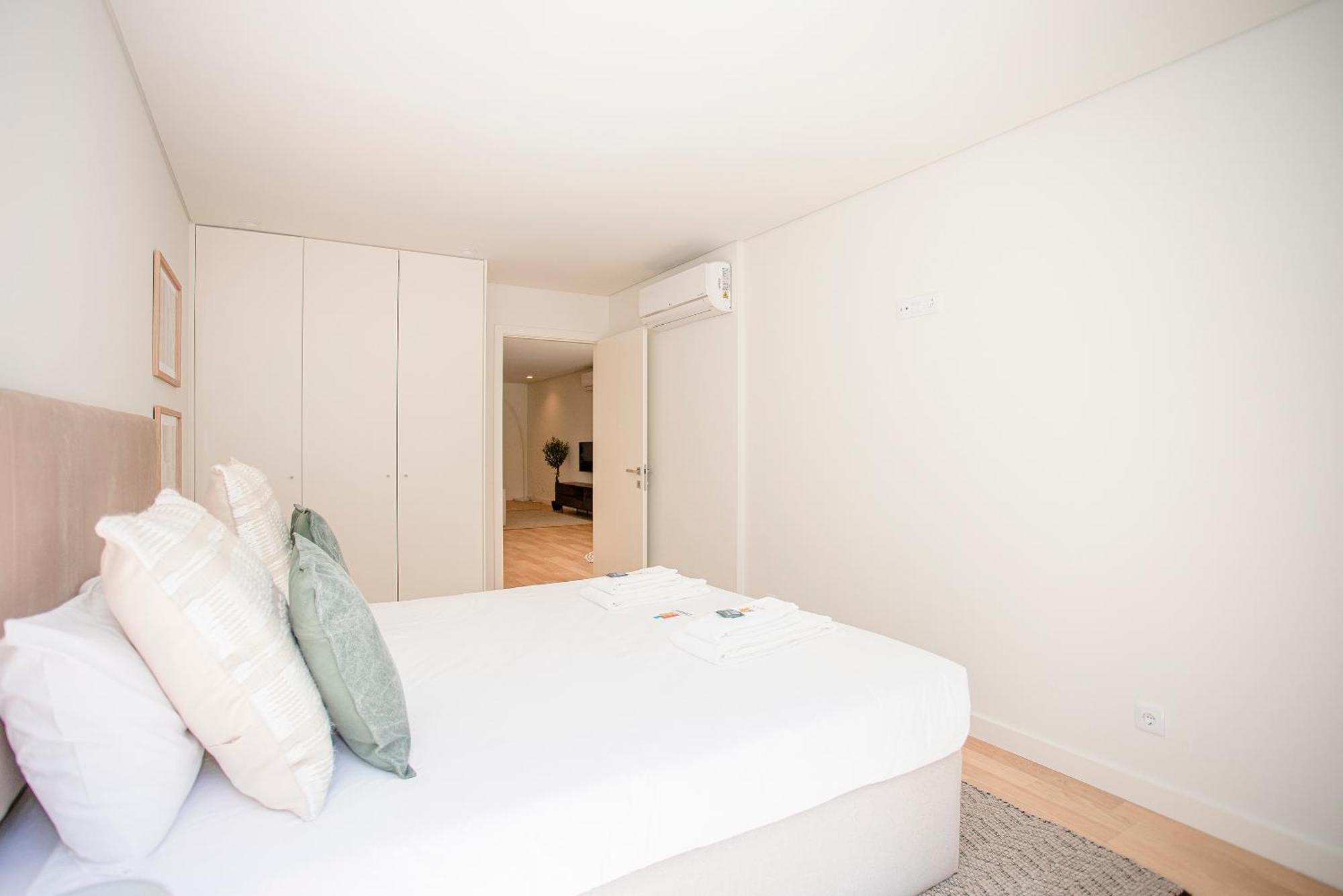Liiiving In Porto - City Design Apartments Exteriör bild