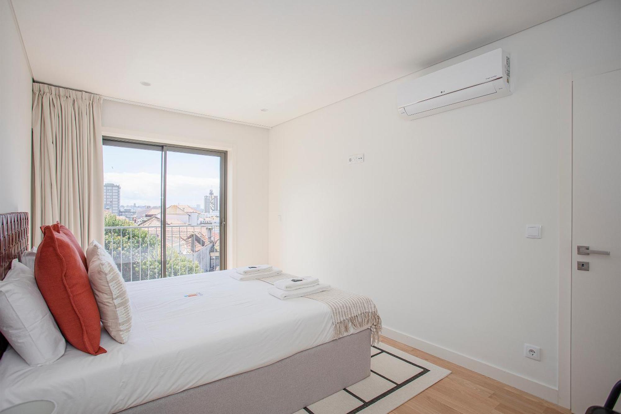 Liiiving In Porto - City Design Apartments Exteriör bild